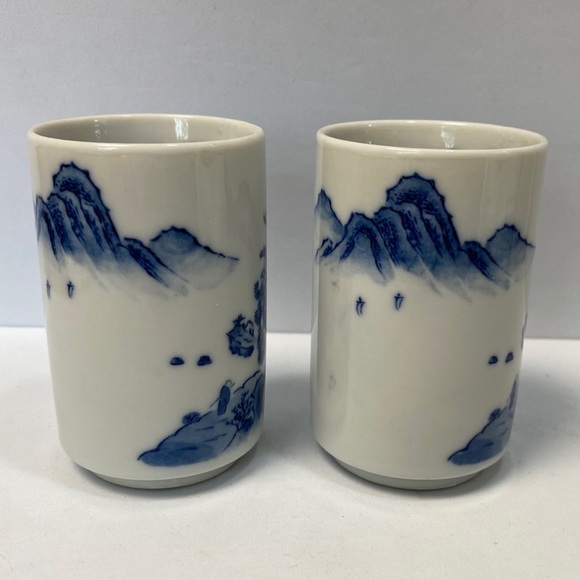2 Vintage Hand Painted Saki Glasses Blue on White Asian Landscape OMC Otagiri - Picture 2 of 14